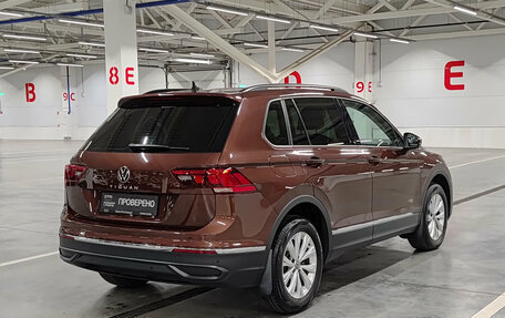 Volkswagen Tiguan II, 2021 год, 2 535 000 рублей, 6 фотография