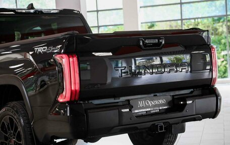 Toyota Tundra, 2023 год, 6 955 000 рублей, 5 фотография
