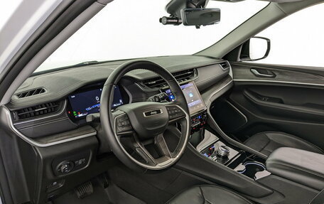 Jeep Grand Cherokee, 2022 год, 5 750 000 рублей, 18 фотография
