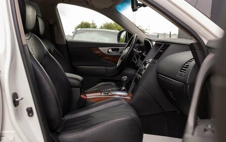 Infiniti FX II, 2011 год, 1 700 000 рублей, 23 фотография