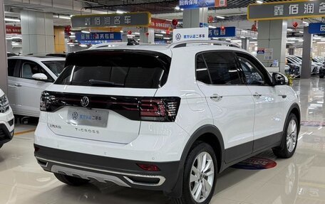 Volkswagen T-Cross I, 2023 год, 1 270 000 рублей, 4 фотография