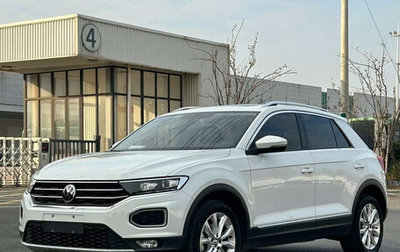 Volkswagen T-Roc I, 2023 год, 1 650 007 рублей, 1 фотография