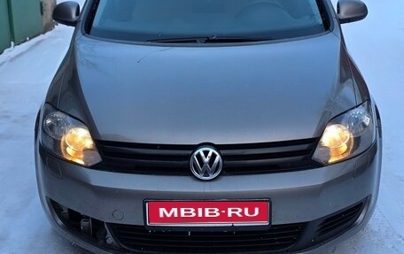 Volkswagen Golf Plus II, 2011 год, 850 000 рублей, 1 фотография