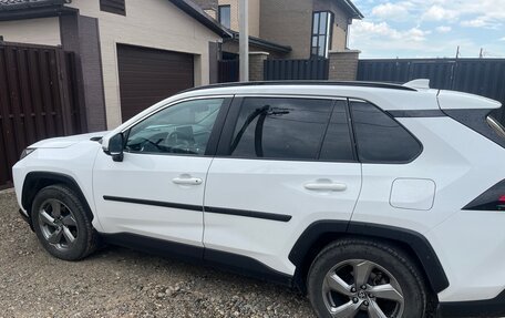 Toyota RAV4, 2019 год, 2 850 000 рублей, 7 фотография
