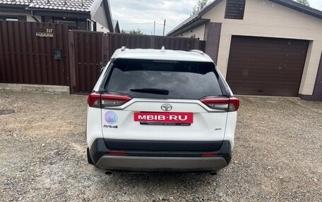 Toyota RAV4, 2019 год, 2 850 000 рублей, 8 фотография