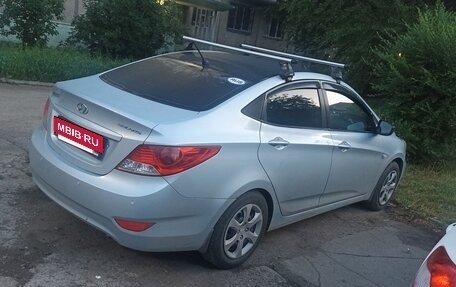 Hyundai Solaris II рестайлинг, 2011 год, 520 000 рублей, 3 фотография
