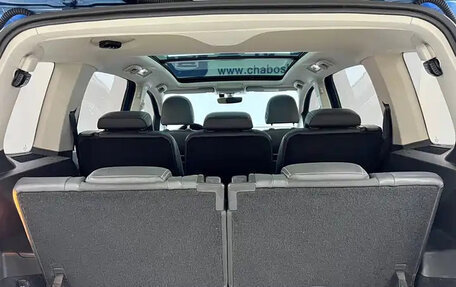 Volkswagen Touran III, 2021 год, 2 000 666 рублей, 7 фотография