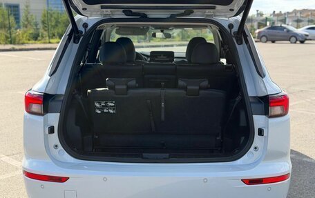 Mitsubishi Outlander, 2023 год, 3 810 000 рублей, 33 фотография