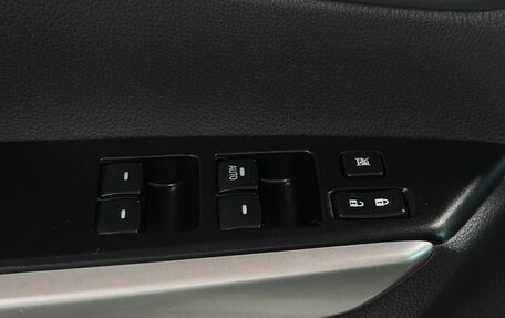 Mitsubishi Pajero Sport III рестайлинг, 2017 год, 2 699 000 рублей, 24 фотография