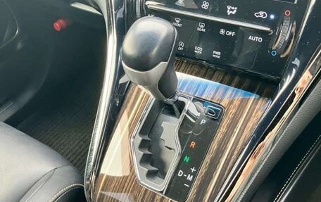 Toyota Harrier, 2016 год, 2 300 000 рублей, 13 фотография