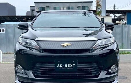 Toyota Harrier, 2016 год, 2 300 000 рублей, 2 фотография