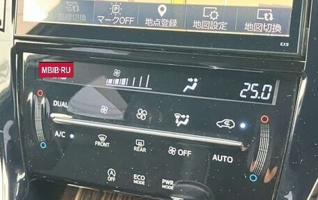 Toyota Harrier, 2016 год, 2 300 000 рублей, 14 фотография