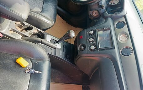 Mitsubishi Outlander III рестайлинг 3, 2004 год, 600 000 рублей, 16 фотография