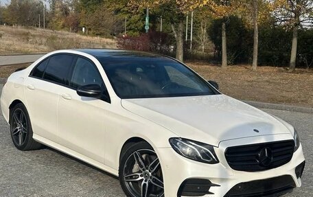 Mercedes-Benz E-Класс, 2017 год, 3 350 000 рублей, 6 фотография