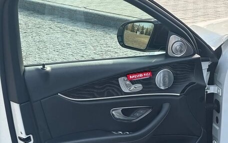 Mercedes-Benz E-Класс, 2017 год, 3 350 000 рублей, 7 фотография