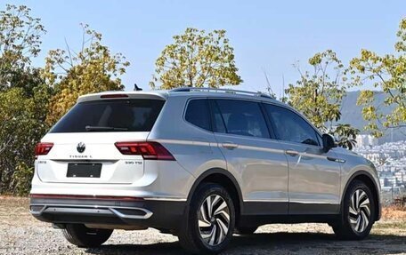 Volkswagen Tiguan II, 2022 год, 2 675 500 рублей, 4 фотография