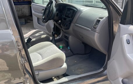 Mazda Tribute II, 2001 год, 290 000 рублей, 9 фотография