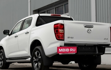 Mazda BT-50, 2023 год, 5 990 000 рублей, 3 фотография