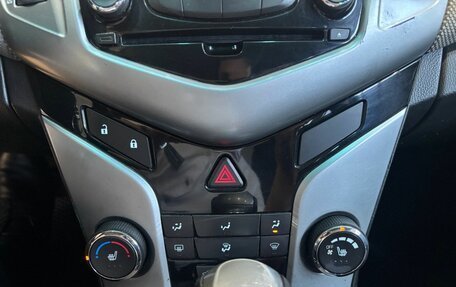 Chevrolet Cruze II, 2011 год, 469 900 рублей, 8 фотография