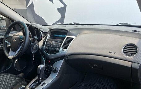 Chevrolet Cruze II, 2011 год, 469 900 рублей, 13 фотография
