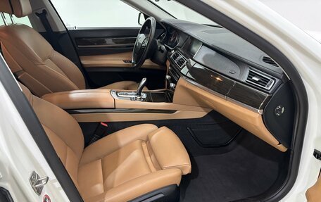 BMW 7 серия, 2012 год, 2 430 000 рублей, 16 фотография