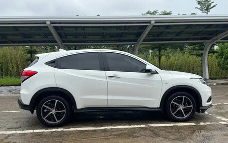 Honda Vezel, 2022 год, 1 456 000 рублей, 7 фотография