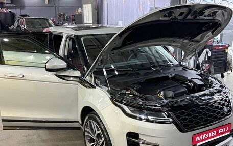 Land Rover Range Rover Evoque II, 2022 год, 4 600 000 рублей, 2 фотография