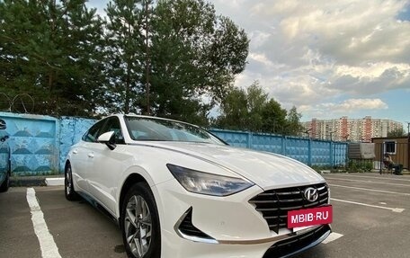 Hyundai Sonata VIII, 2019 год, 2 350 000 рублей, 3 фотография