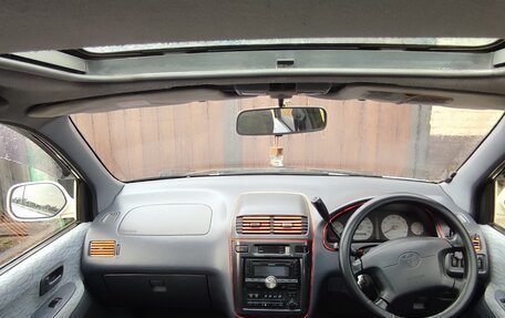Toyota Ipsum II, 1998 год, 700 000 рублей, 9 фотография