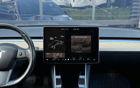 Tesla Model 3 I, 2018 год, 2 990 000 рублей, 13 фотография