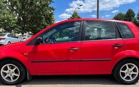 Ford Fiesta, 2005 год, 450 000 рублей, 3 фотография