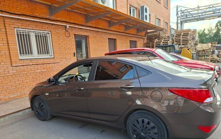 Hyundai Solaris II рестайлинг, 2015 год, 1 200 000 рублей, 4 фотография
