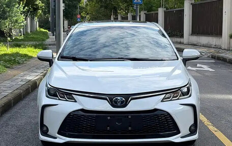 Toyota Corolla, 2023 год, 1 650 000 рублей, 2 фотография