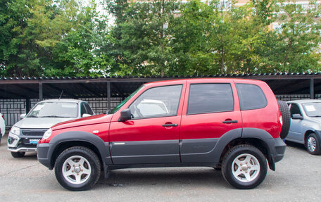Chevrolet Niva I рестайлинг, 2015 год, 586 000 рублей, 3 фотография