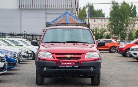 Chevrolet Niva I рестайлинг, 2015 год, 586 000 рублей, 9 фотография