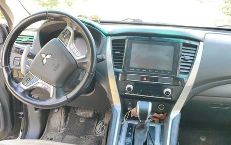 Mitsubishi Montero Sport, 2021 год, 3 100 000 рублей, 9 фотография