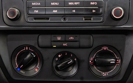 Volkswagen Jetta VI, 2015 год, 898 000 рублей, 19 фотография