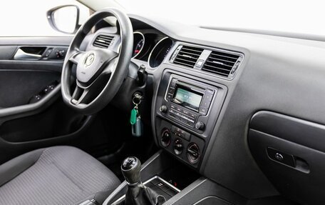Volkswagen Jetta VI, 2015 год, 898 000 рублей, 25 фотография