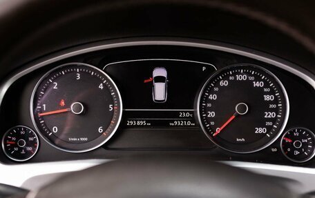 Volkswagen Touareg III, 2012 год, 1 700 000 рублей, 12 фотография