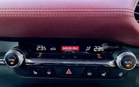 Mazda 3, 2023 год, 1 362 000 рублей, 13 фотография