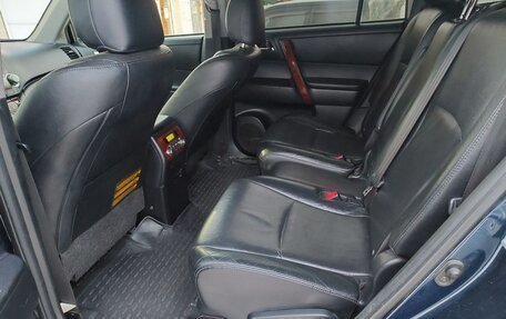 Toyota Highlander III, 2013 год, 1 800 000 рублей, 10 фотография