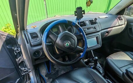 Skoda Fabia II, 2010 год, 530 000 рублей, 6 фотография