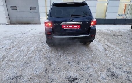 Toyota Highlander III, 2013 год, 1 800 000 рублей, 7 фотография