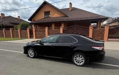 Toyota Camry, 2021 год, 3 000 000 рублей, 3 фотография