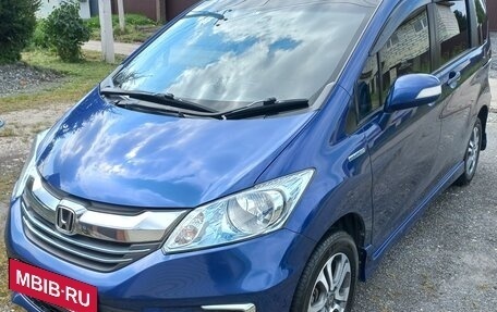 Honda Freed I, 2015 год, 1 300 000 рублей, 2 фотография