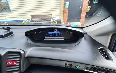Honda Freed I, 2015 год, 1 300 000 рублей, 6 фотография
