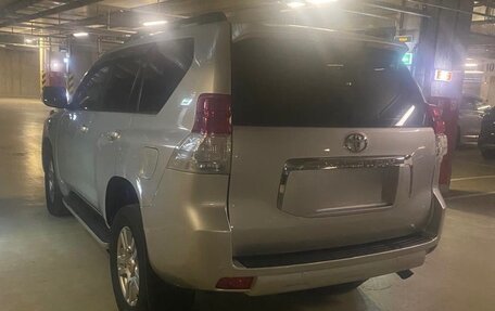 Toyota Land Cruiser Prado 150 рестайлинг 2, 2012 год, 3 400 000 рублей, 3 фотография