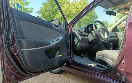 Hyundai Solaris II рестайлинг, 2012 год, 655 000 рублей, 6 фотография