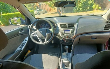 Hyundai Solaris II рестайлинг, 2012 год, 655 000 рублей, 8 фотография