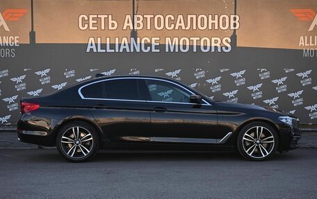 BMW 5 серия, 2019 год, 3 290 000 рублей, 9 фотография